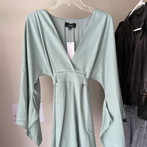 Lulus style dress - size L